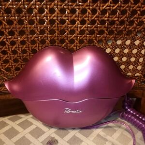 Purple Lip-Shaped Bratz Phone MGA Entertainment Rare
